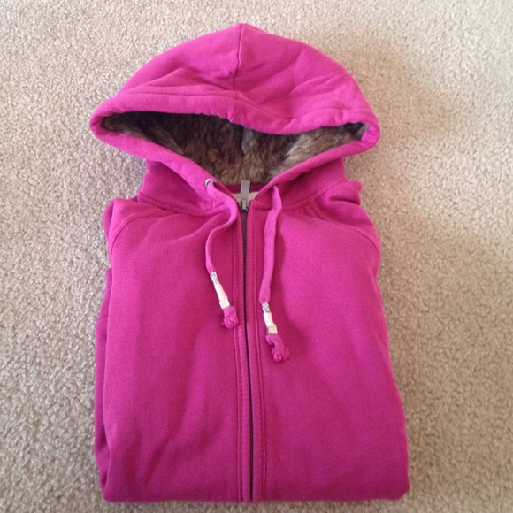 ❌SOLD❌ 🎀 Roxy Pink Sweater 🎀 - Picture 3 of 3