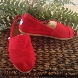 Toms original classic red shoes NWOT
