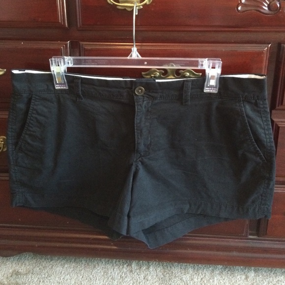 Old Navy Perfect Fit Twill Shorts