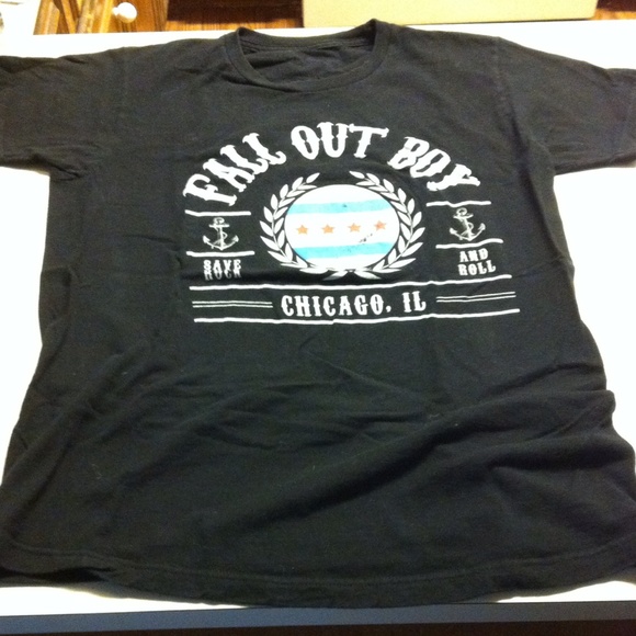 Men's Fall Out Boy tee shirt