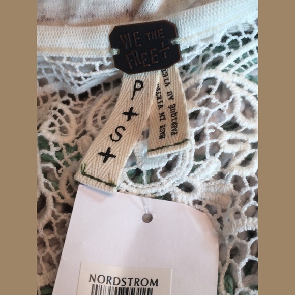 Free People Crochet Lace Boho Peplum Top. Final $ - Picture 4 of 4