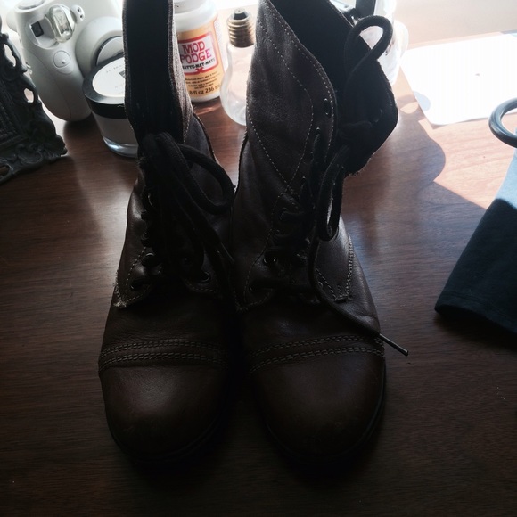 Steve Madden boots - Picture 2 of 2