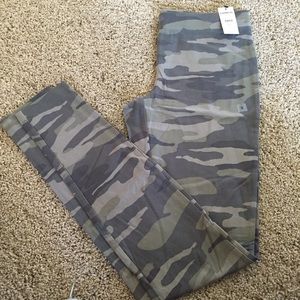 Camo leggings