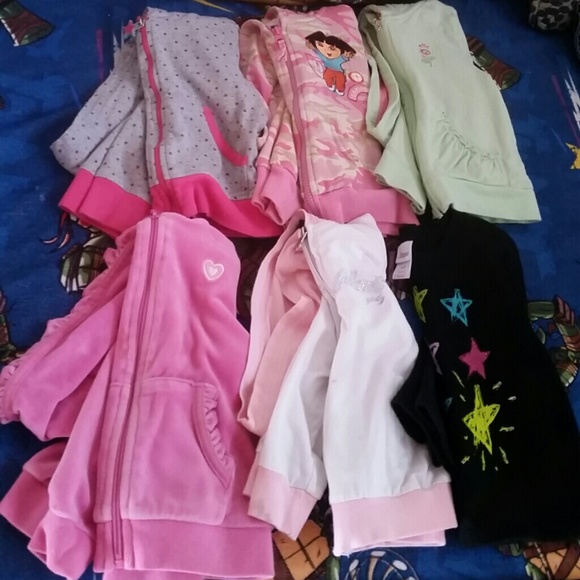 6 4T girls sweaters