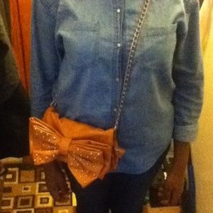 ⛔SOLD BUNDLE ⛔Tan Bow CrossBody Bag