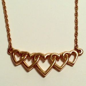 5 Heart Fashion Necklace
