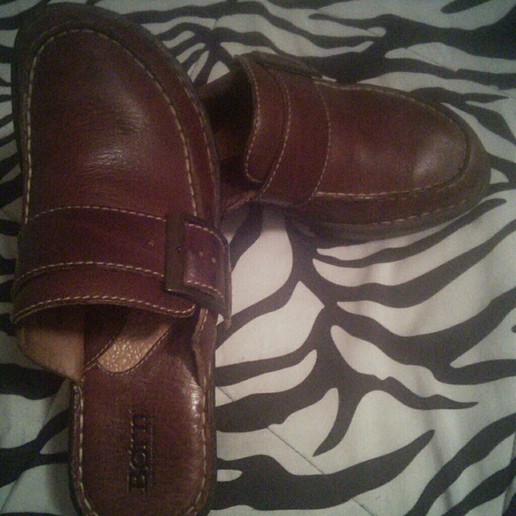 Born clogs****SOLD