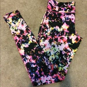 🔴SOLD🔴Floral yoga leggings