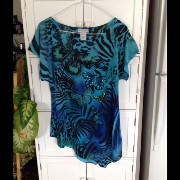 2 Tops-$25.00 for Roxy!