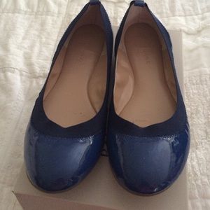 Banana Republic flats!!