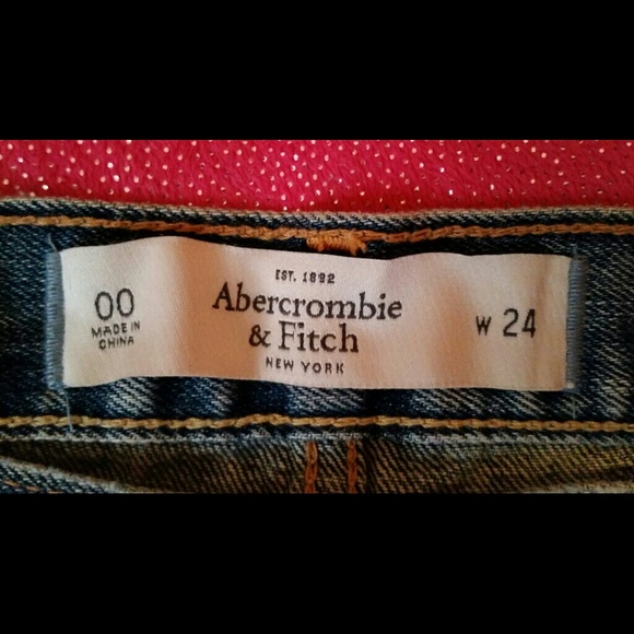 NWTAbercrombie and Fitch jeans shorts 00 / 0 / 24 - Picture 3 of 4