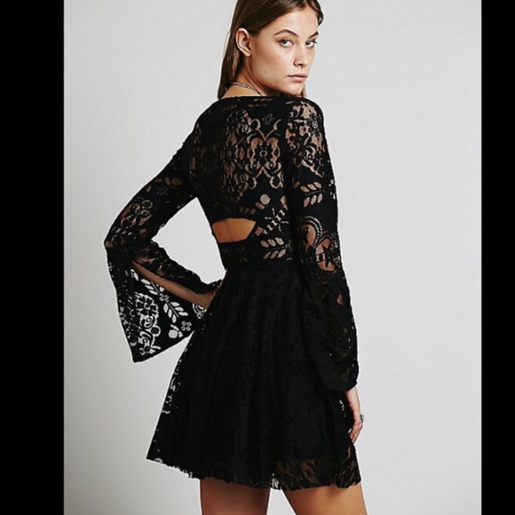 💜bundled Free People black bell sleeve dress - Picture 2 of 4