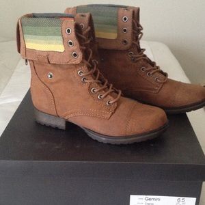 Brown combat boots 6.5
