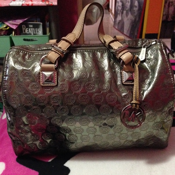 Michael Kors Greyson Large Satchel