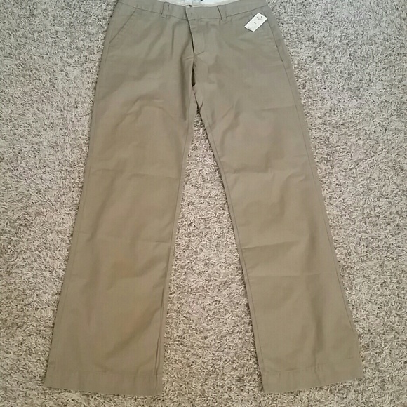 Gap classic khaki pants