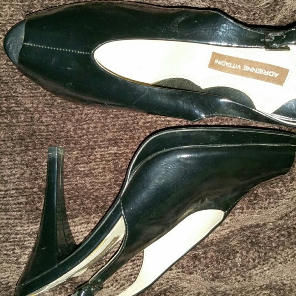 🍏Black peep toe patent leather platform pump🍏