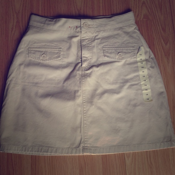 GAP Skirts Khaki Girls Skirtskort Poshmark