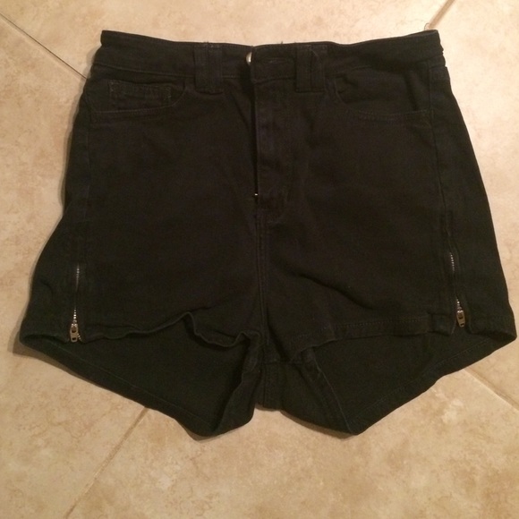 twill zip up high waisted shorts