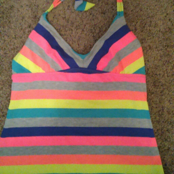 ❌❌SOLD IN BUNDLE ❌❌Swimsuit top only