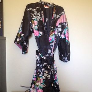 Black multicolored silk kimono robe