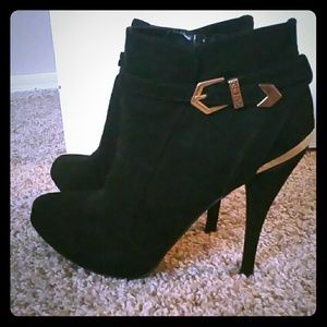 Black ankle booties