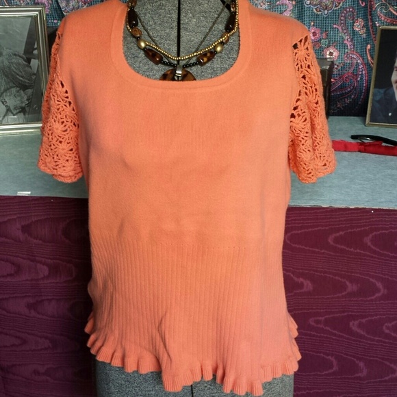 Cute orange top