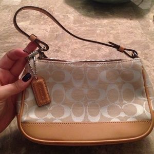 Small Cream coach shoulder bag