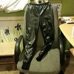 Leather leggings