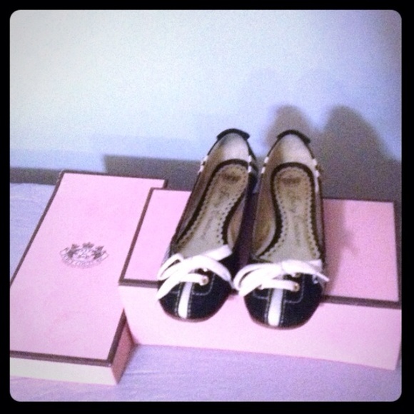 🚫SOLD on Mercari🚫 Juicy couture flats