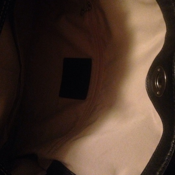 Coach! - Picture 4 of 4