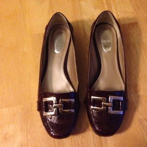 Alfani step & flex Maroon patent leather shoe