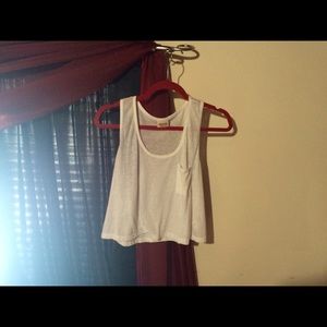white crop tank top💥