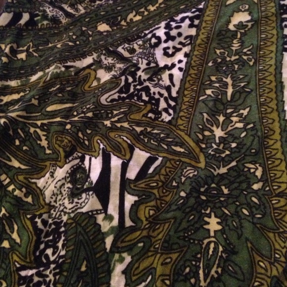 Intricate Tank Top - Picture 2 of 2