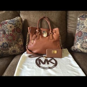 Michael Kors Hamilton Luggage Tote and Wristlet