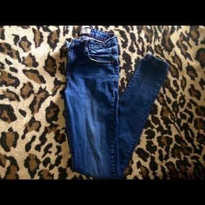 👖medium wash skinny jeans👖