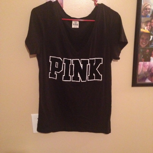 Victoria's Secret V-neck bundle