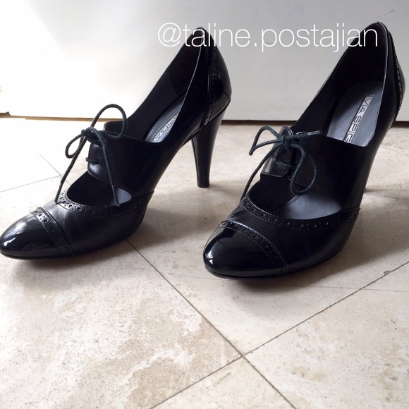 Via Spiga Oxford Cutout Heels
