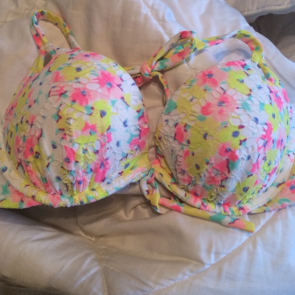 Victoria's Secret Other Victoria Secret Add 2 Cup Sizes Swim Top
