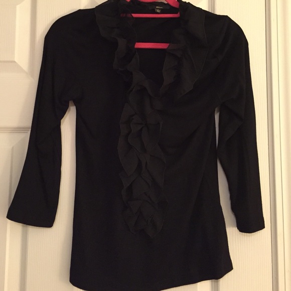 NWOT Black 3/4 sleeve ruffle shirt