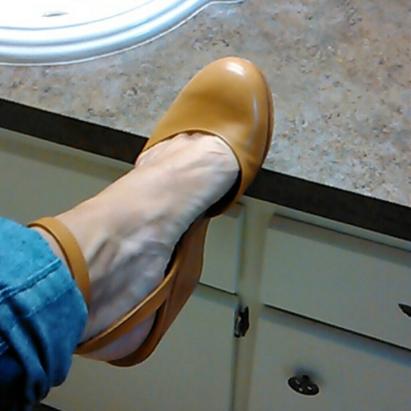 Tory Burch Shoes - REDUCED Tory Burch heels MAKE AN OFFER!