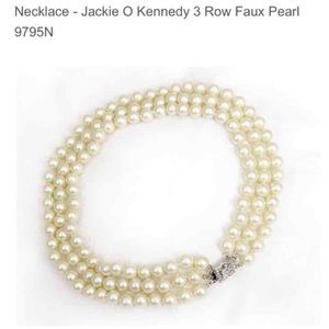 Jackie O Kennedy faux 3 row pearl necklace