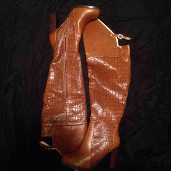 TALL OVER THE KNEE BOOTS