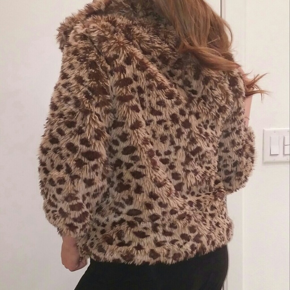 Faux fur crop jacket