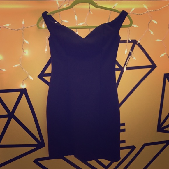 Tobi "In the Meadows" black off the shoulder dress