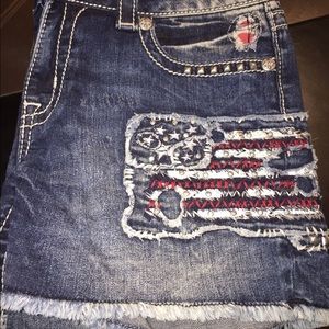 🔥32 to miss me shorts🔥