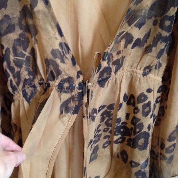 Sheer Cheetah Print Top - Picture 3 of 4