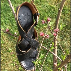 Frye 'Reese' Sandal🔹 Super Comfortable🔹