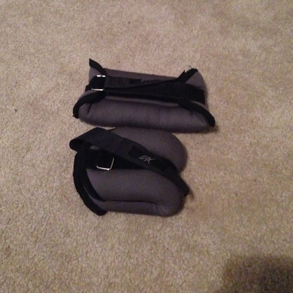 Ankle/wrist weights