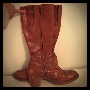 True vintage Frye boots (1963)