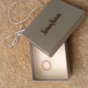 Gorgeous Rose Gold woven ring